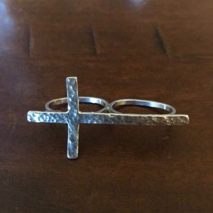 Sterling silver double finger ring